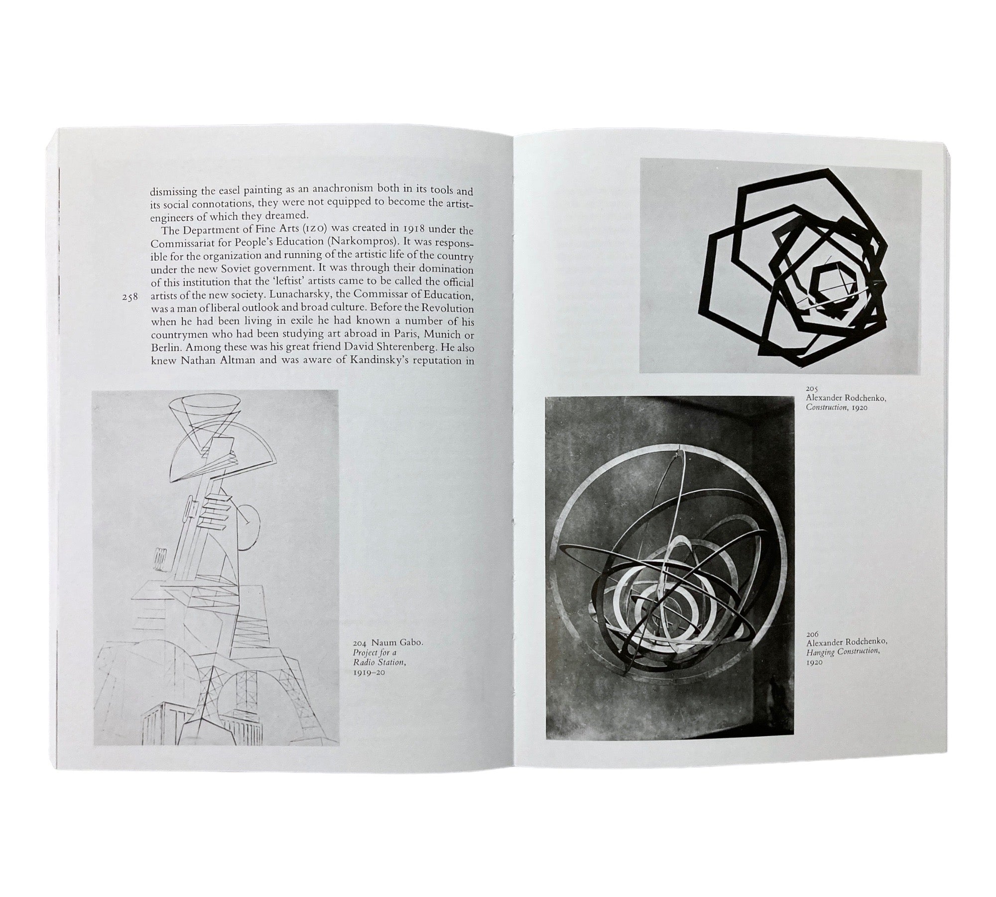 The Russian Experiment in Art 1863-1922 (World of Art)