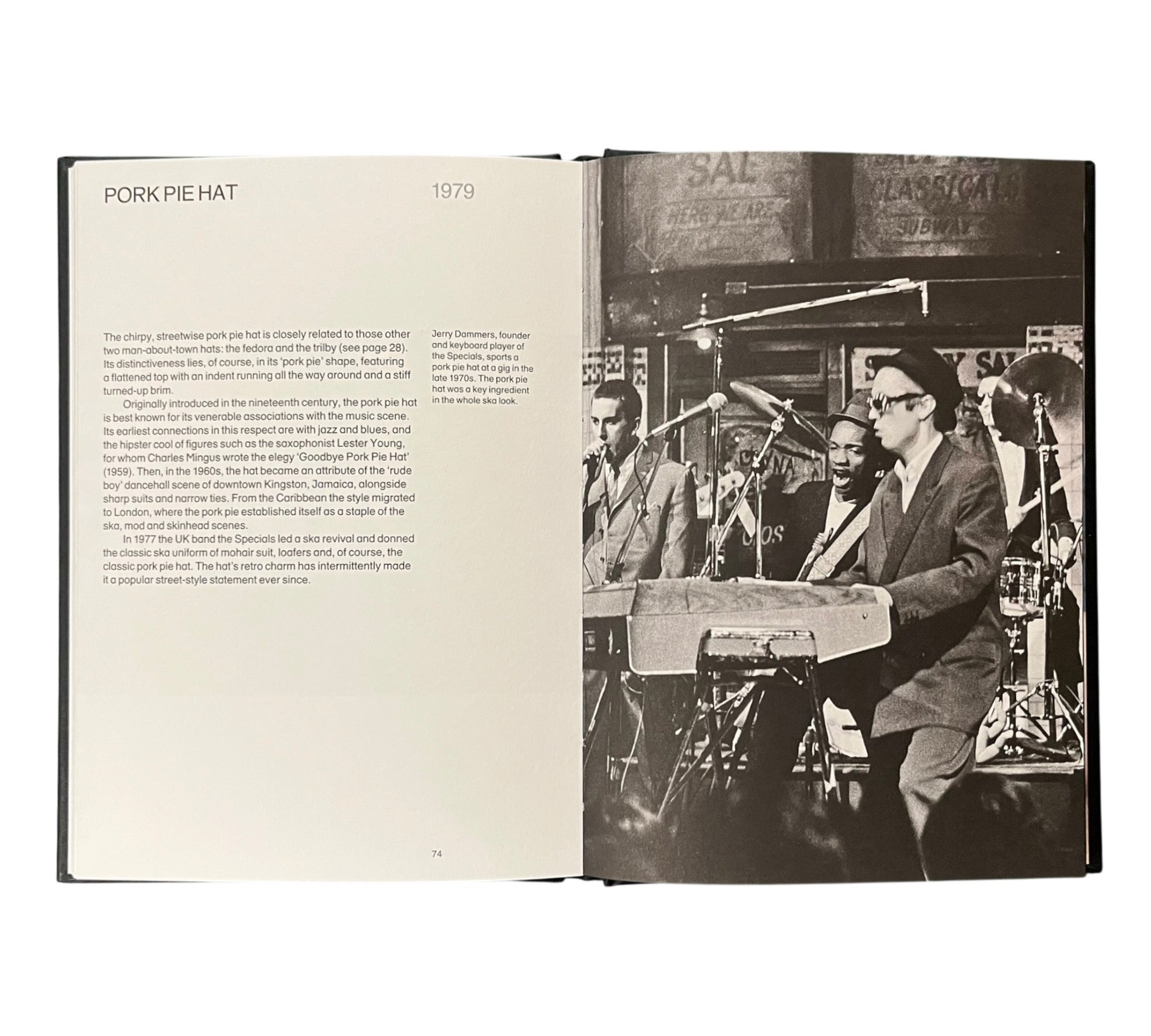 Fifty Hats That Changed the World (Design Museum) (Non-mint)