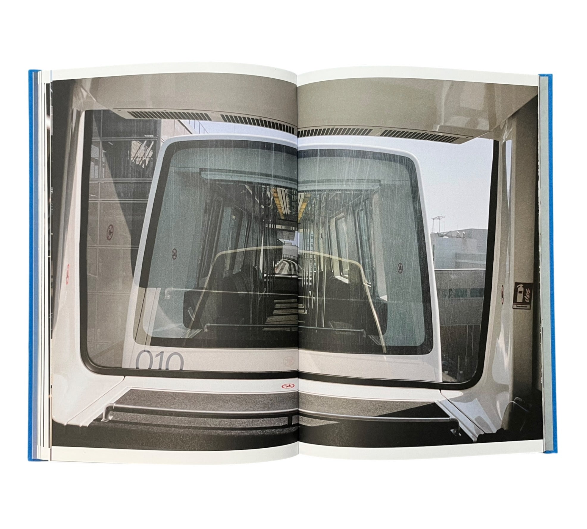 Marc Krause: Frankfurt Airport, April 2020