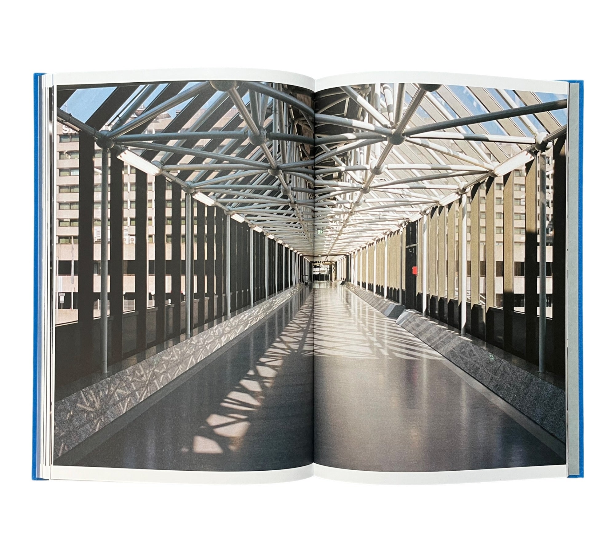 Marc Krause: Frankfurt Airport, April 2020