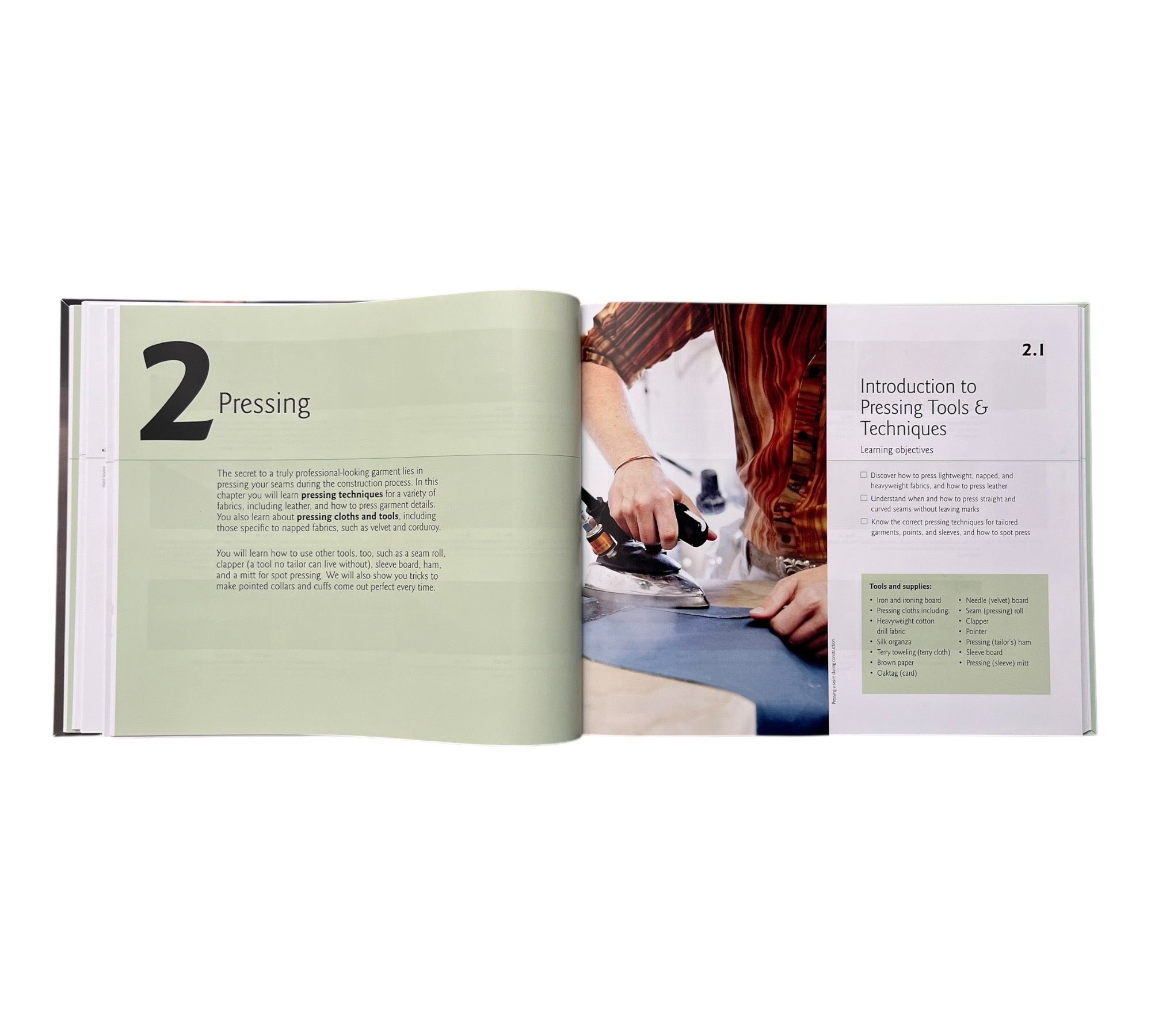 Sewing: Techniques for Beginners (University of Fashion)