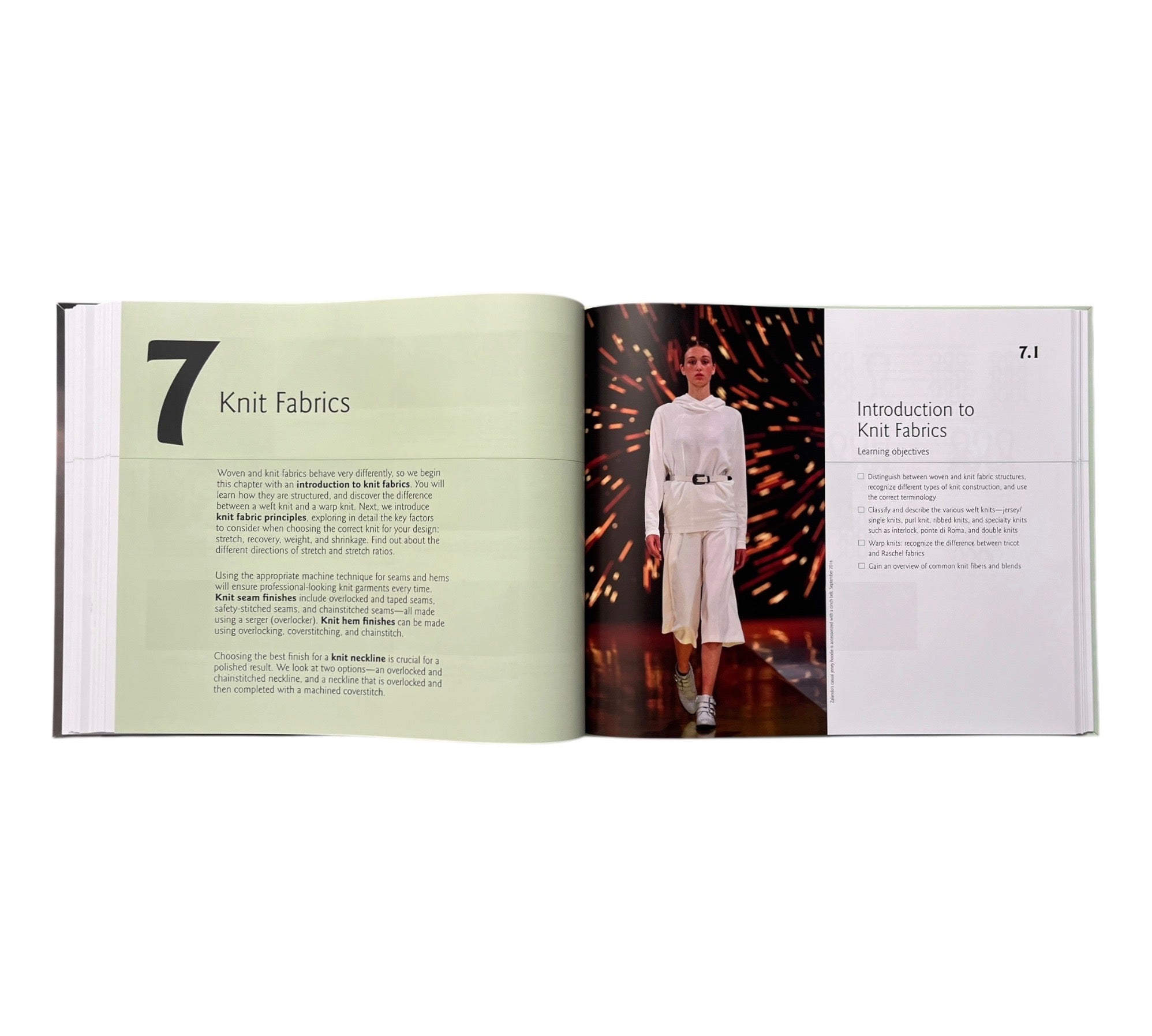 Sewing: Techniques for Beginners (University of Fashion)