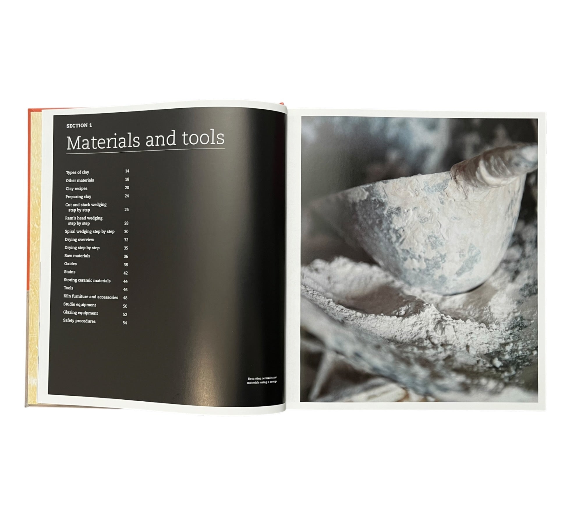 The Ceramics Bible: The Complete Guide to Materials and Techniques