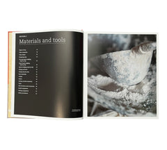 The Ceramics Bible: The Complete Guide to Materials and Techniques
