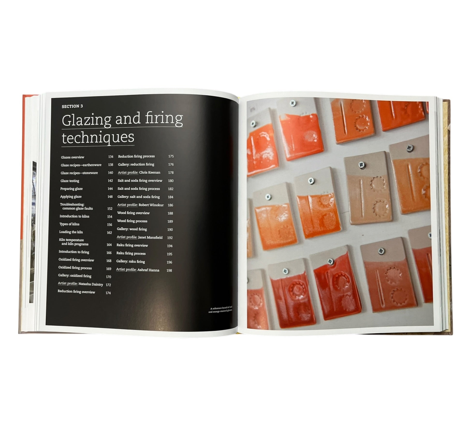 The Ceramics Bible: The Complete Guide to Materials and Techniques