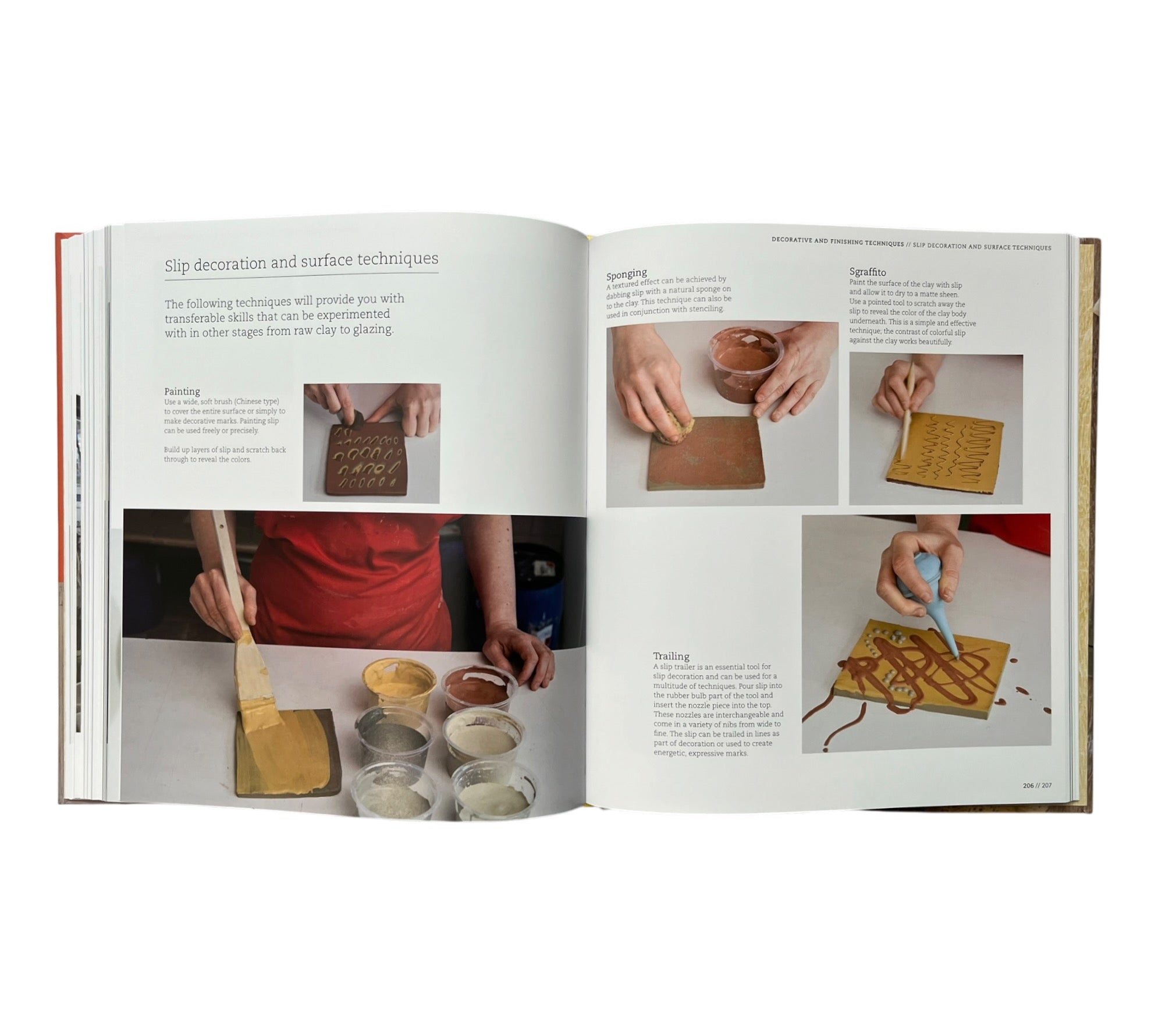 The Ceramics Bible: The Complete Guide to Materials and Techniques