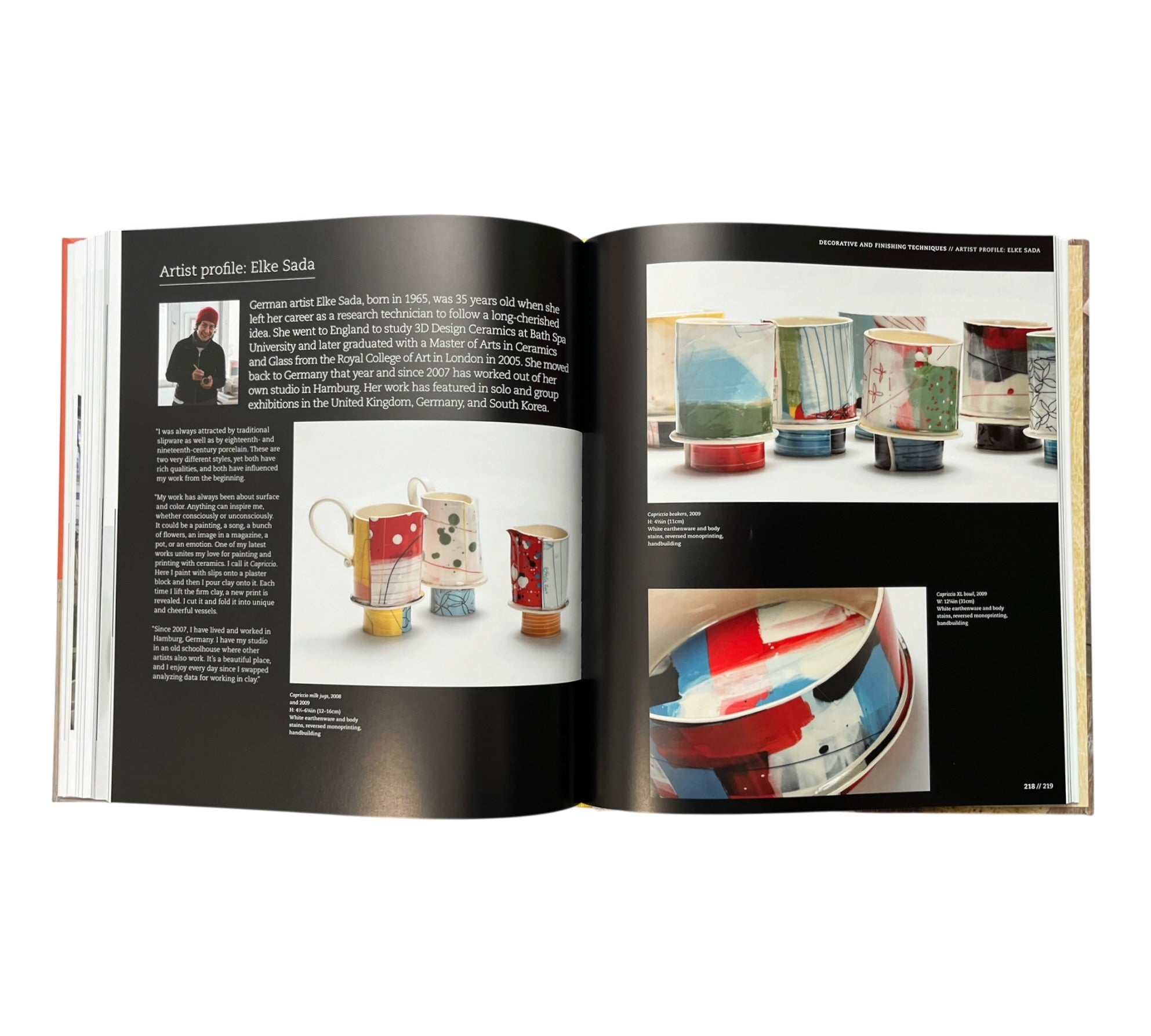 The Ceramics Bible: The Complete Guide to Materials and Techniques