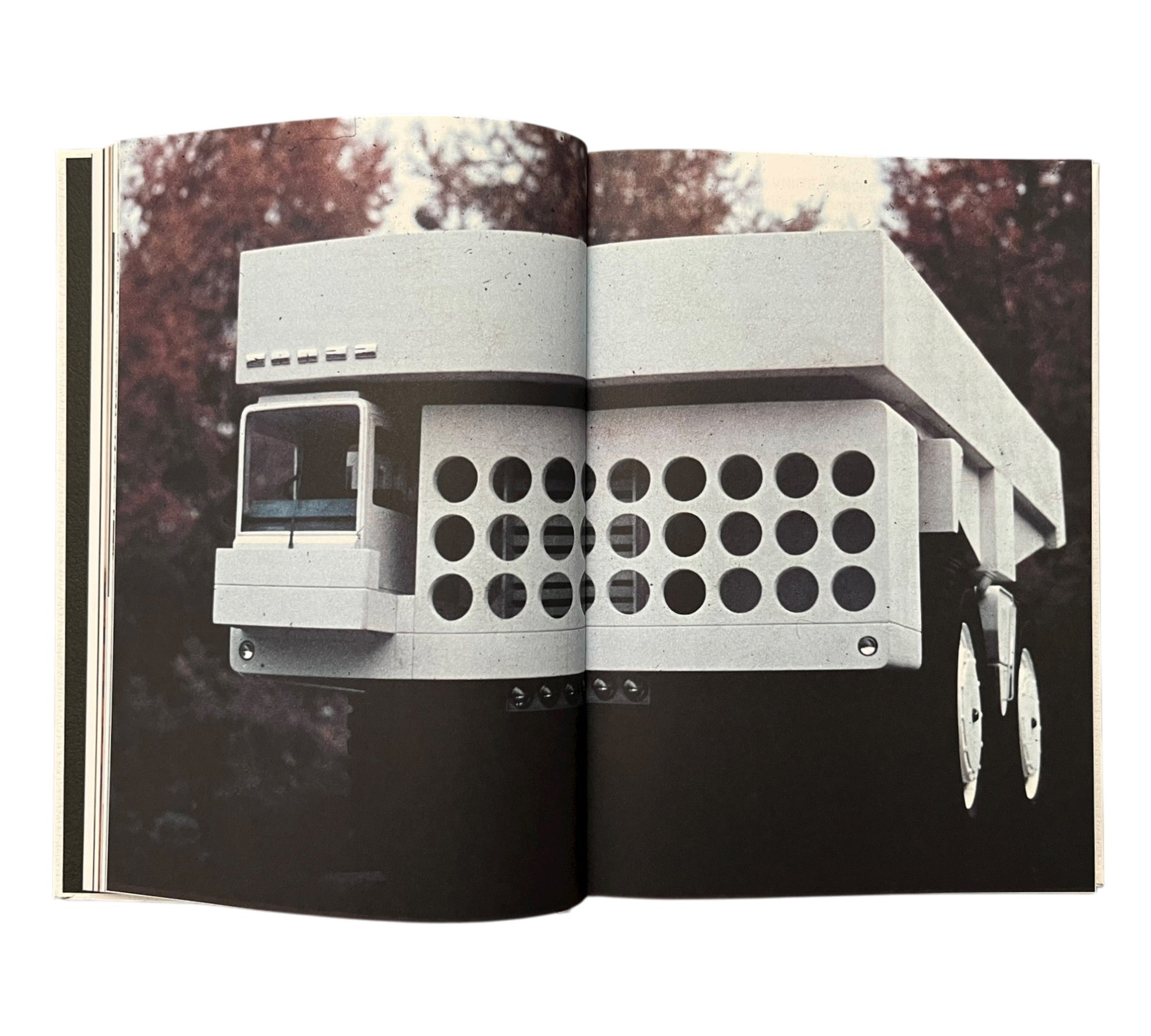 VNIITE: Discovering Utopia – Lost Archives of Soviet Design