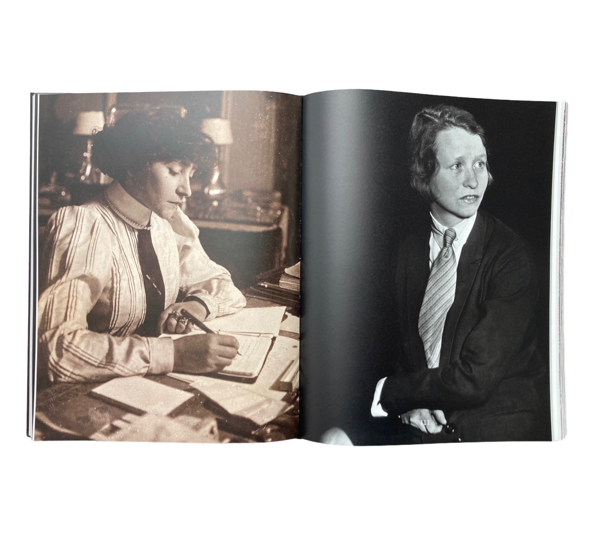 The Tie: A Global History