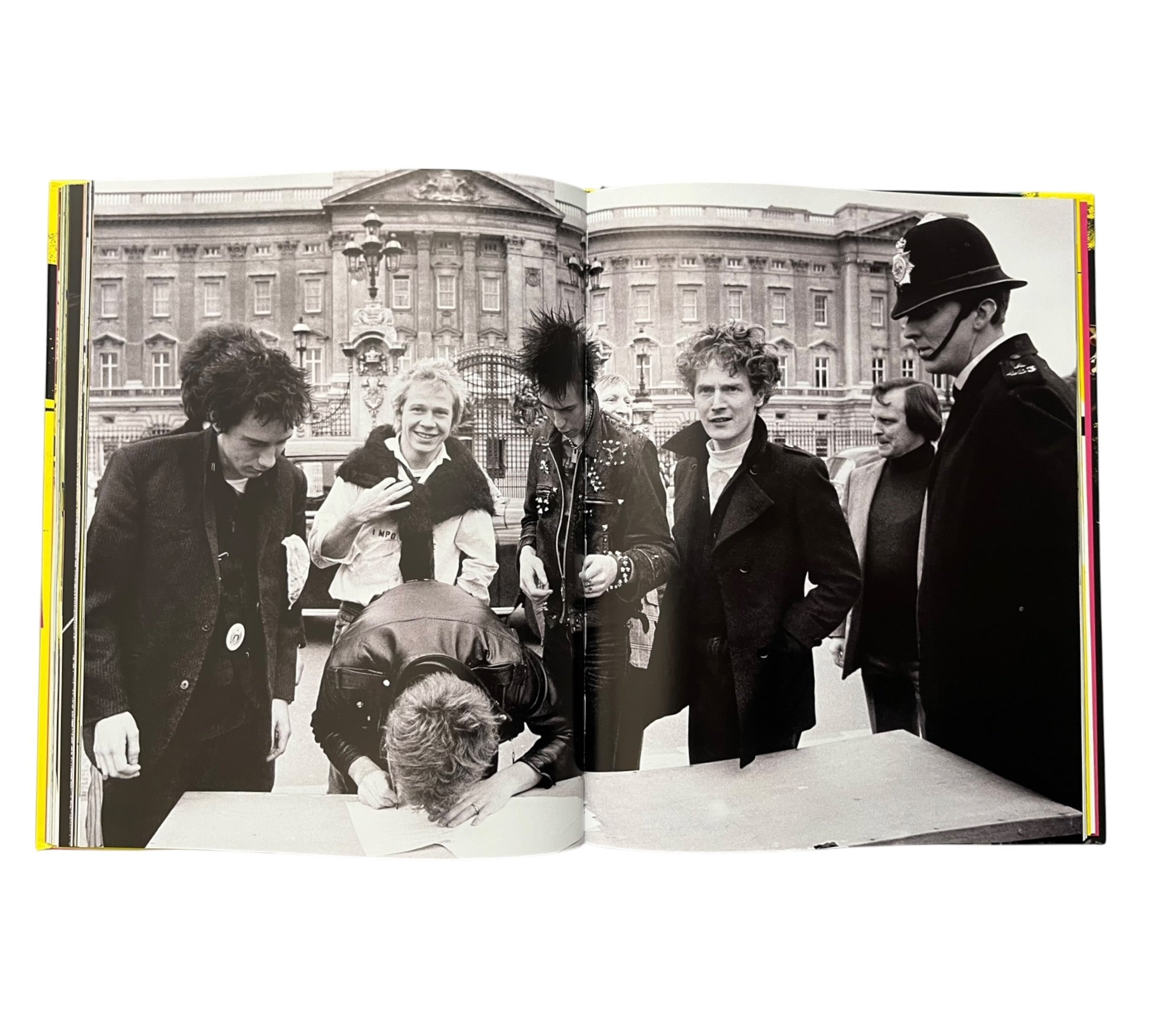 Sex Pistols: I Wanna Be Me