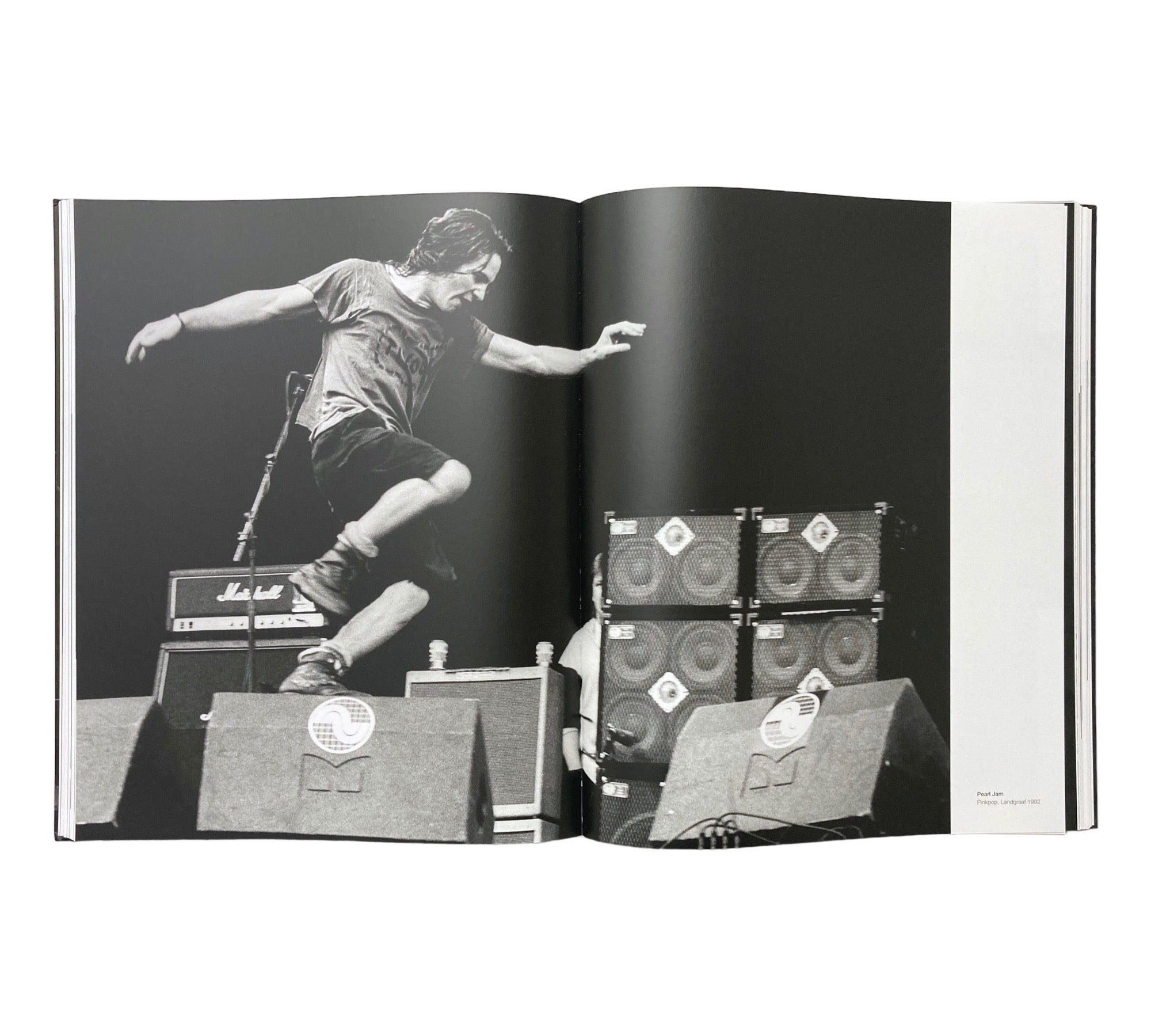 Nineties Spirit: Music Caught on Camera