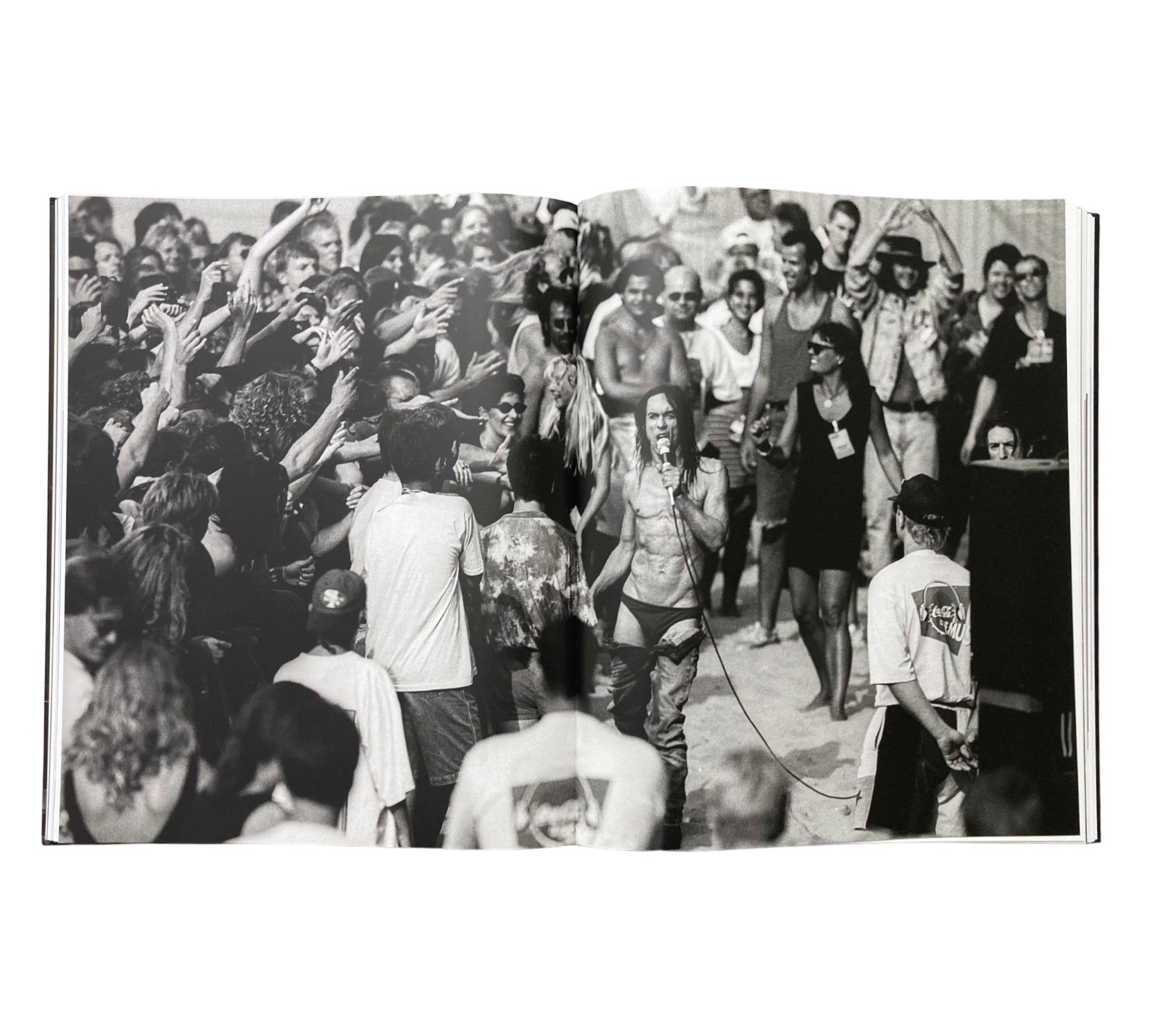 Nineties Spirit: Music Caught on Camera