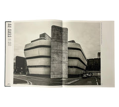 Simon Phipps: Finding Brutalism - A Photographic Survey of Post-War British Architecture (German language edition)