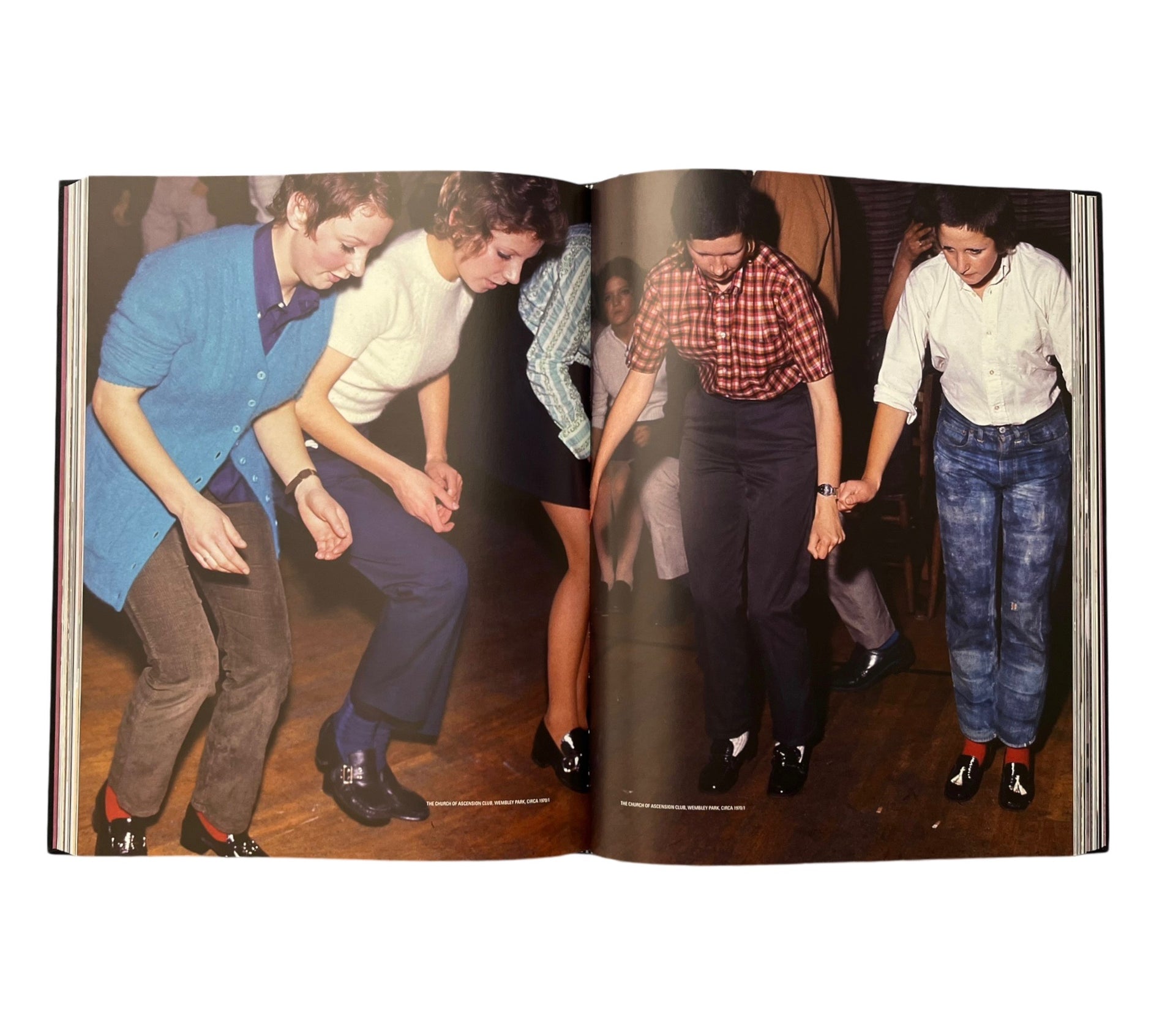 Fashion & Style in Music – Books About Art