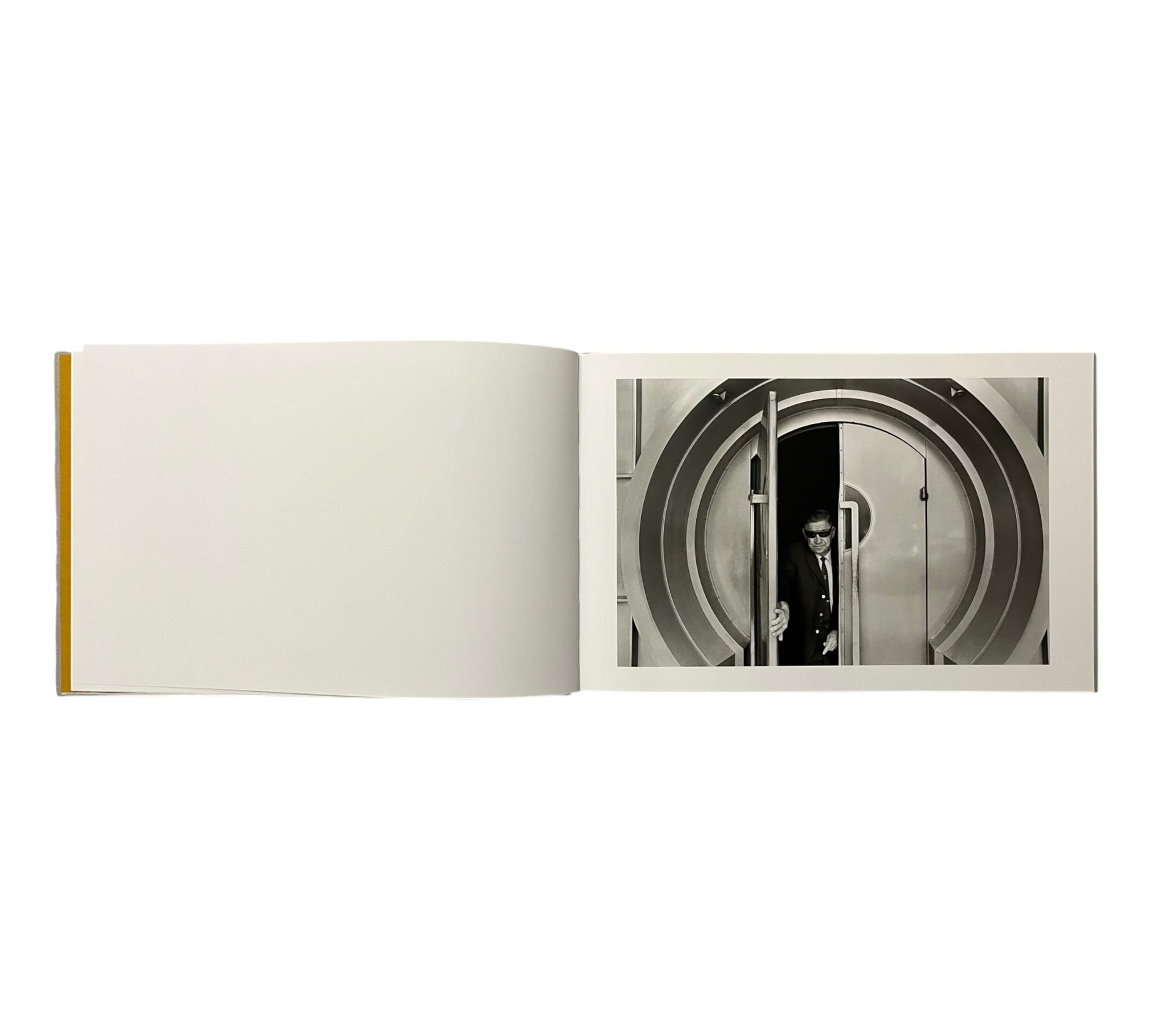 Anthony Hernandez: L. A. 1971