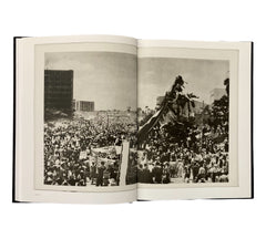Mario Garcia Joya: A La Plaza Con Fidel (Books on Books #21) (Rare edition)