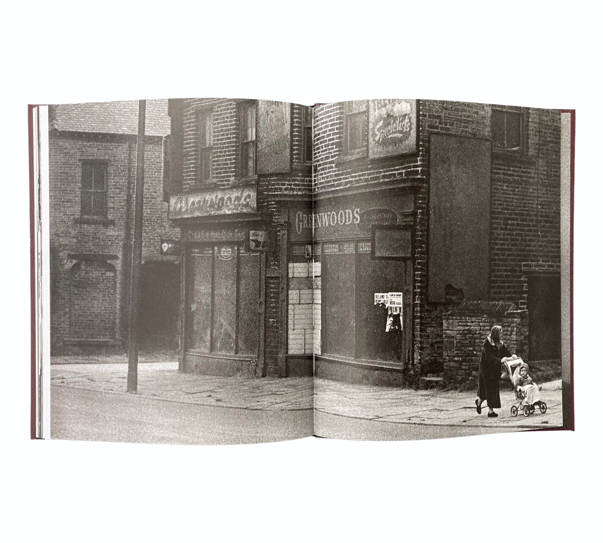 Lowry at Home: Clive Arrowsmith
