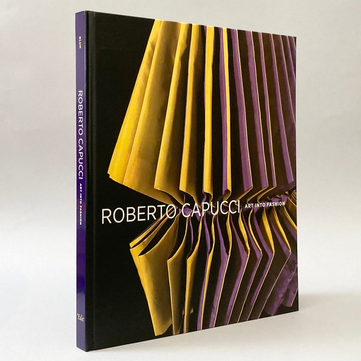 Roberto Capucci: Art into Fashion